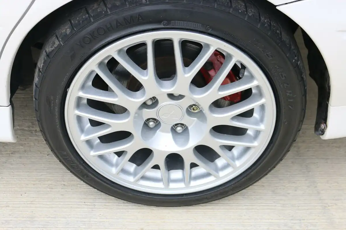 2002-mitsubishi-lancer-big-50