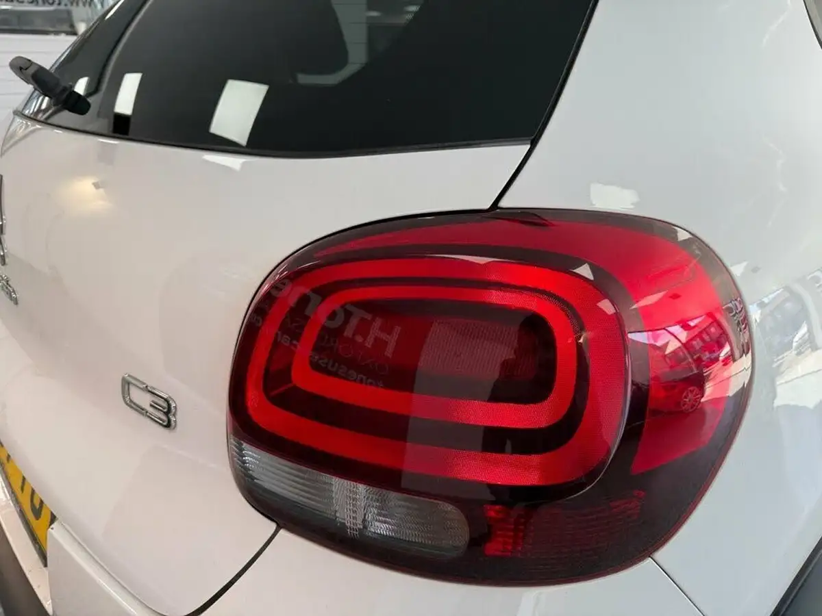 2018-citroen-c3-12-puretech-flair-110ps-ss-eat6-big-7