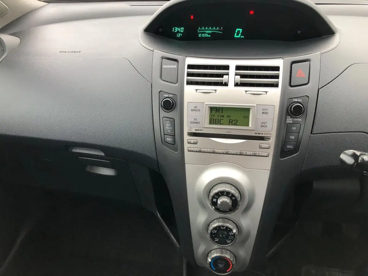 2008-toyota-yaris-10-tr-3d-big-15