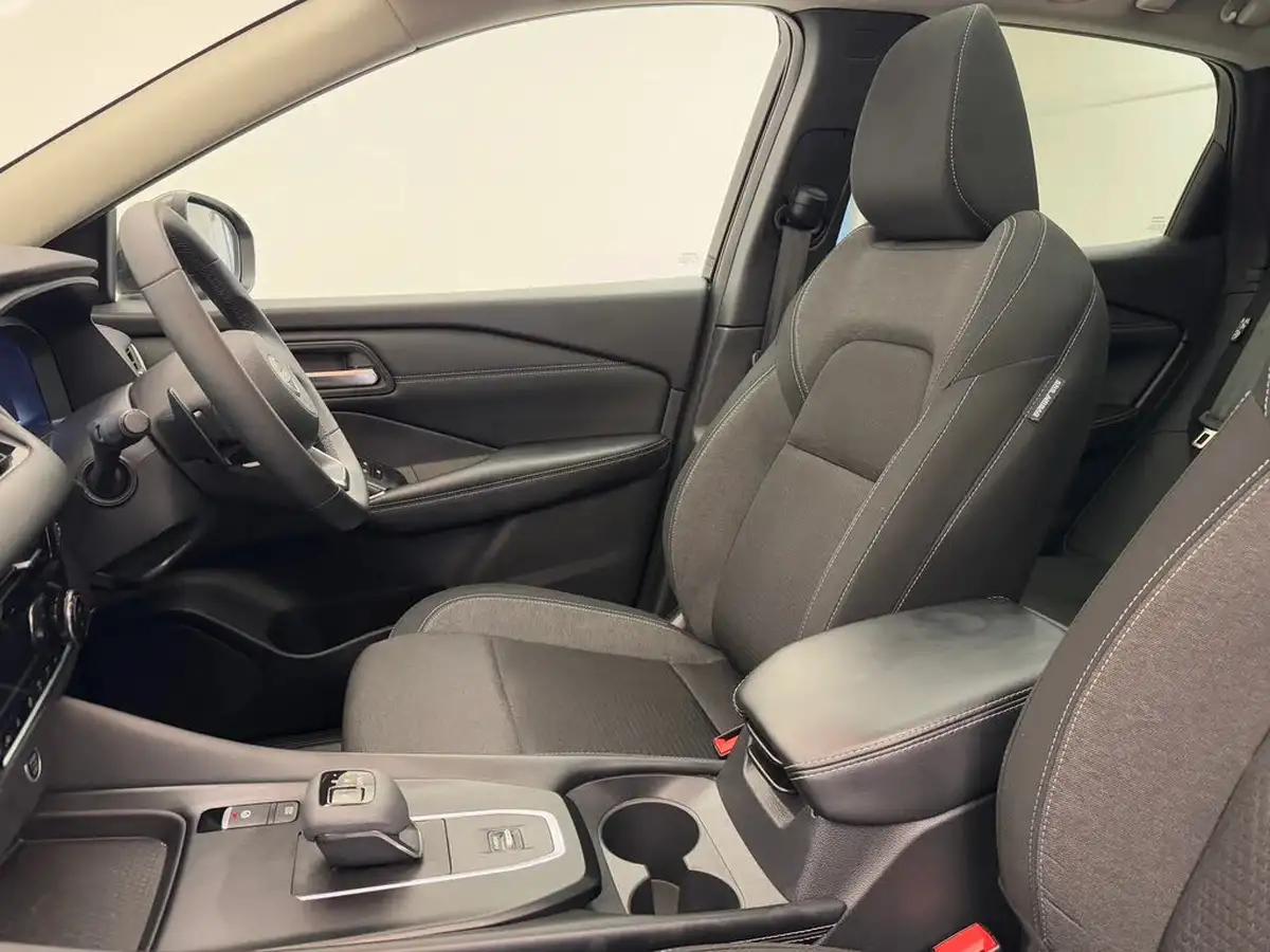 2024-nissan-qashqai-13-dig-t-n-connecta-160ps-auto-big-13