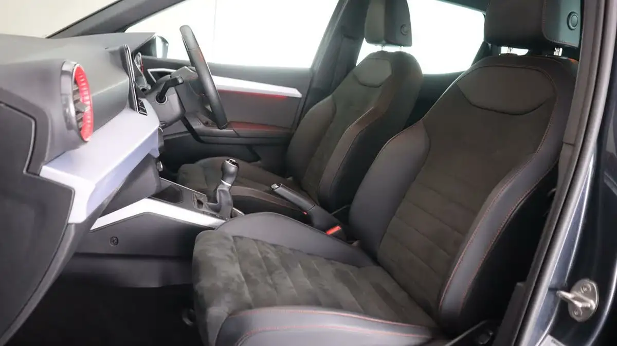 2022-seat-arona-10-tsi-fr-sport-big-14