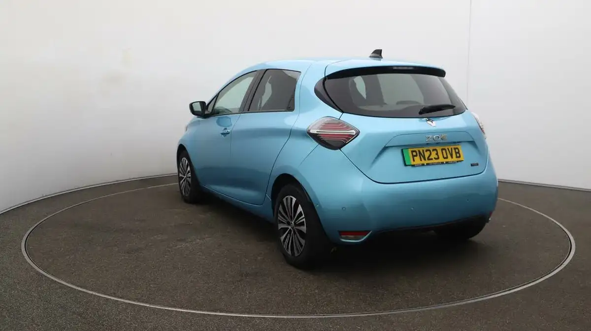 2023-renault-zoe-e-techno-boost-charge-big-54