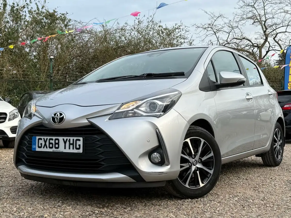 2018-toyota-yaris-10-vvt-i-icon-71bhp-big-14