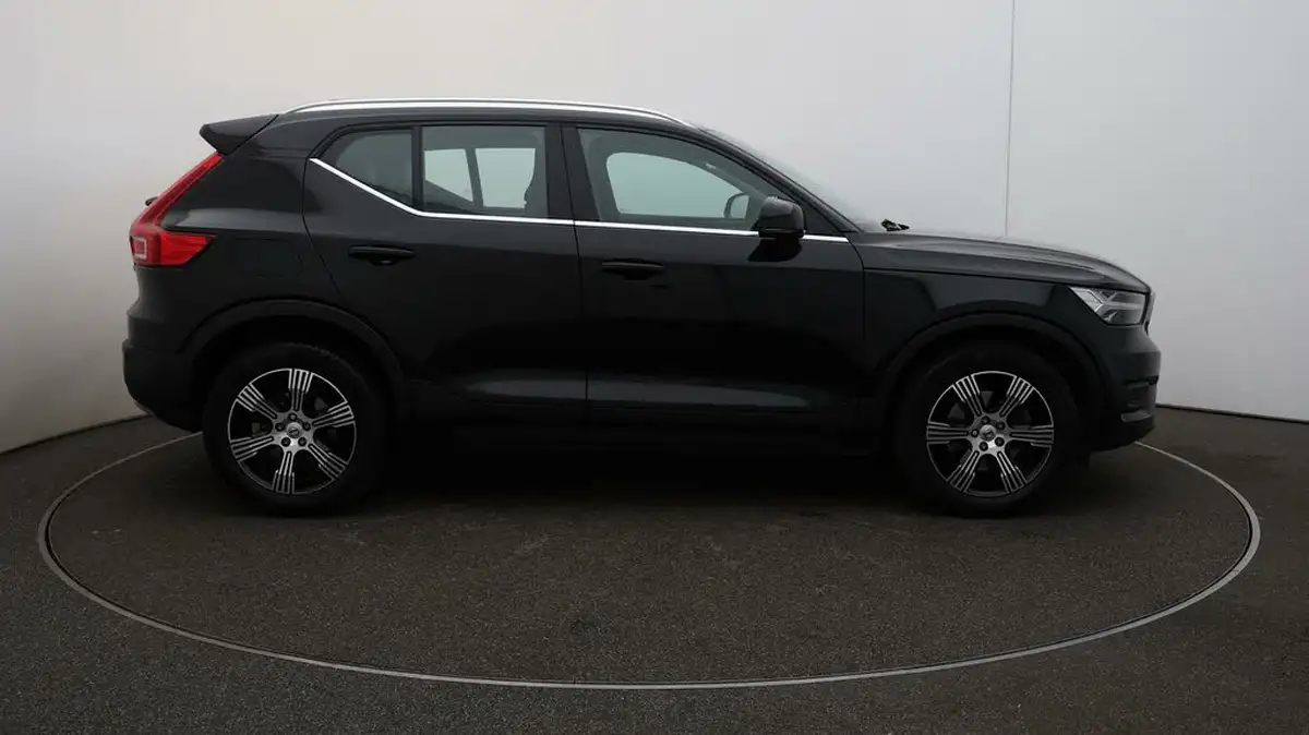 2021-volvo-xc40-20-b4-inscription-197bhp-geartronic-big-43