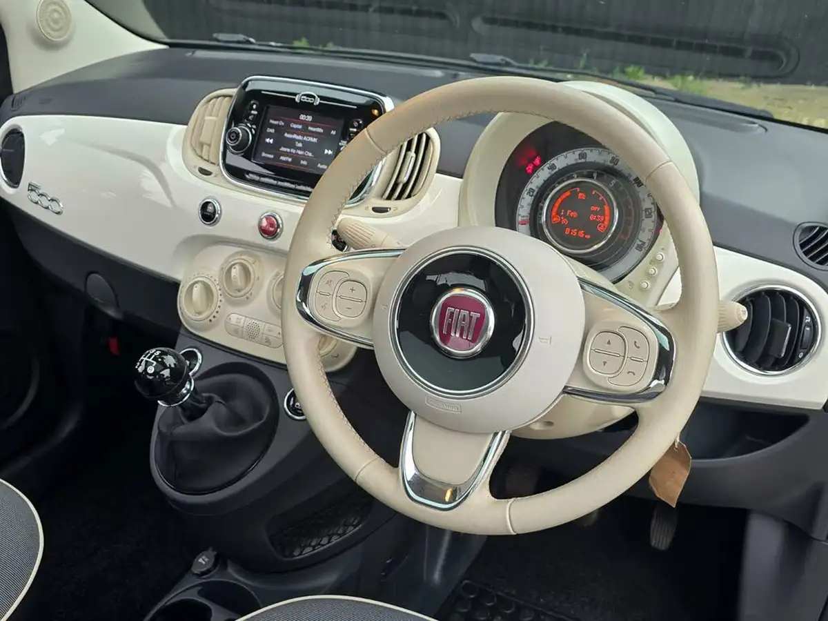 2017-fiat-500-12-lounge-big-20