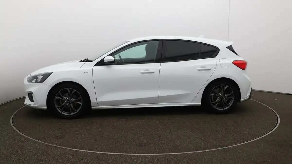 2020-ford-focus-15t-st-line-hatchback-big-55