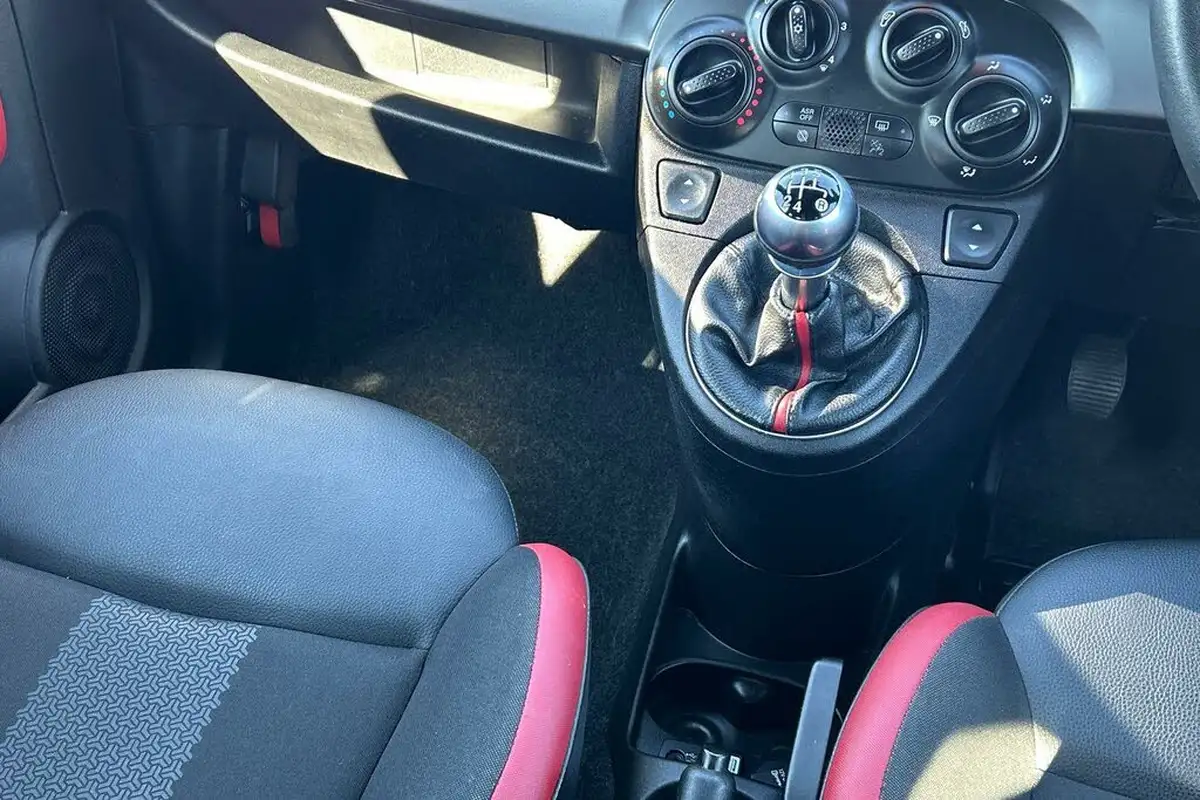 2014-fiat-500-12-s-big-16