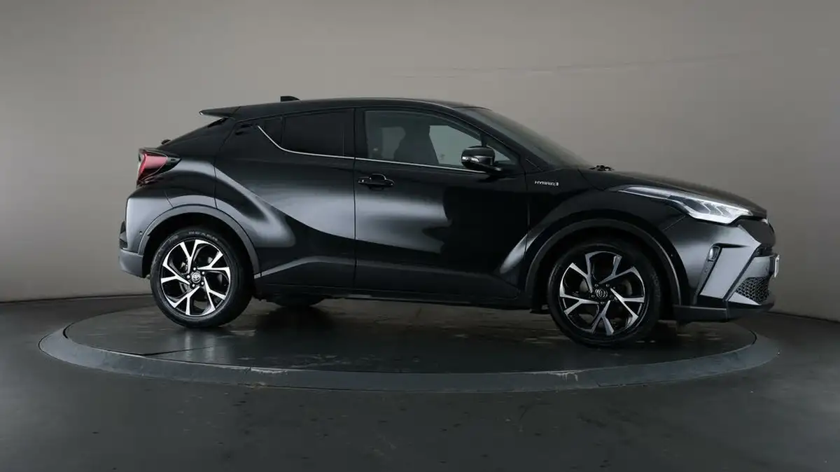 2021-toyota-c-hr-18-vvt-i-design-big-52
