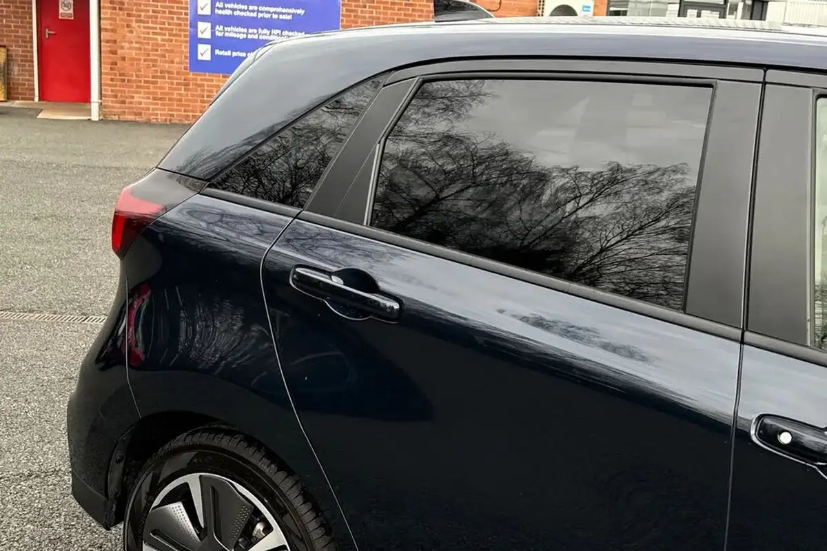 2023-honda-jazz-15-i-mmd-advance-big-29