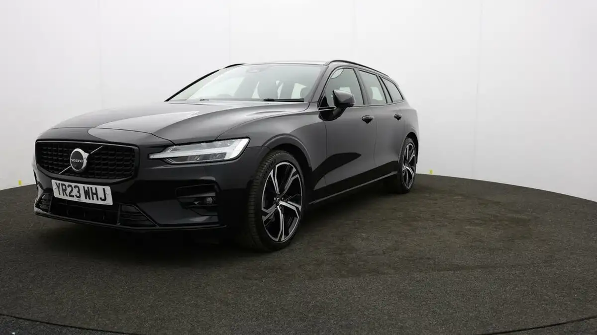 2023-volvo-v60-20-b3-plus-station-wagon-big-50