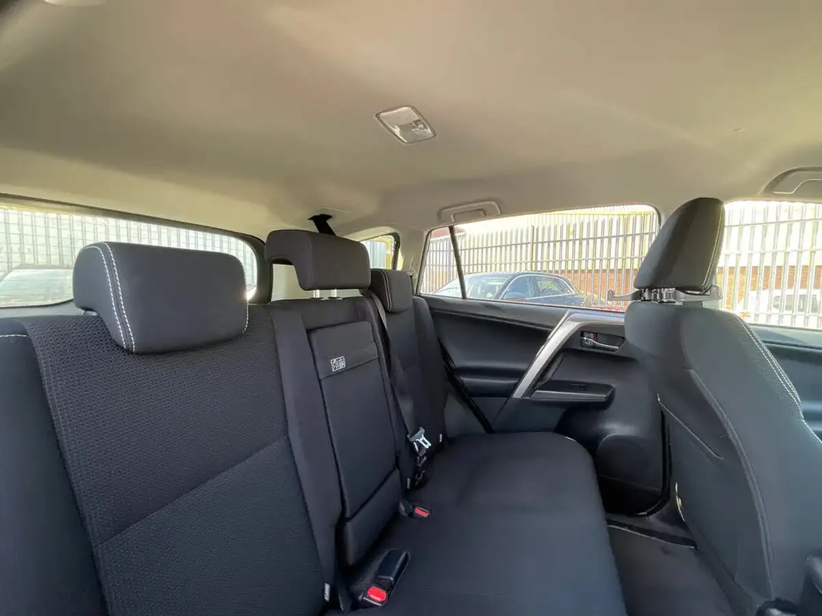 2018-toyota-rav4-25-vvt-i-icon-194bhp-2494cc-big-10