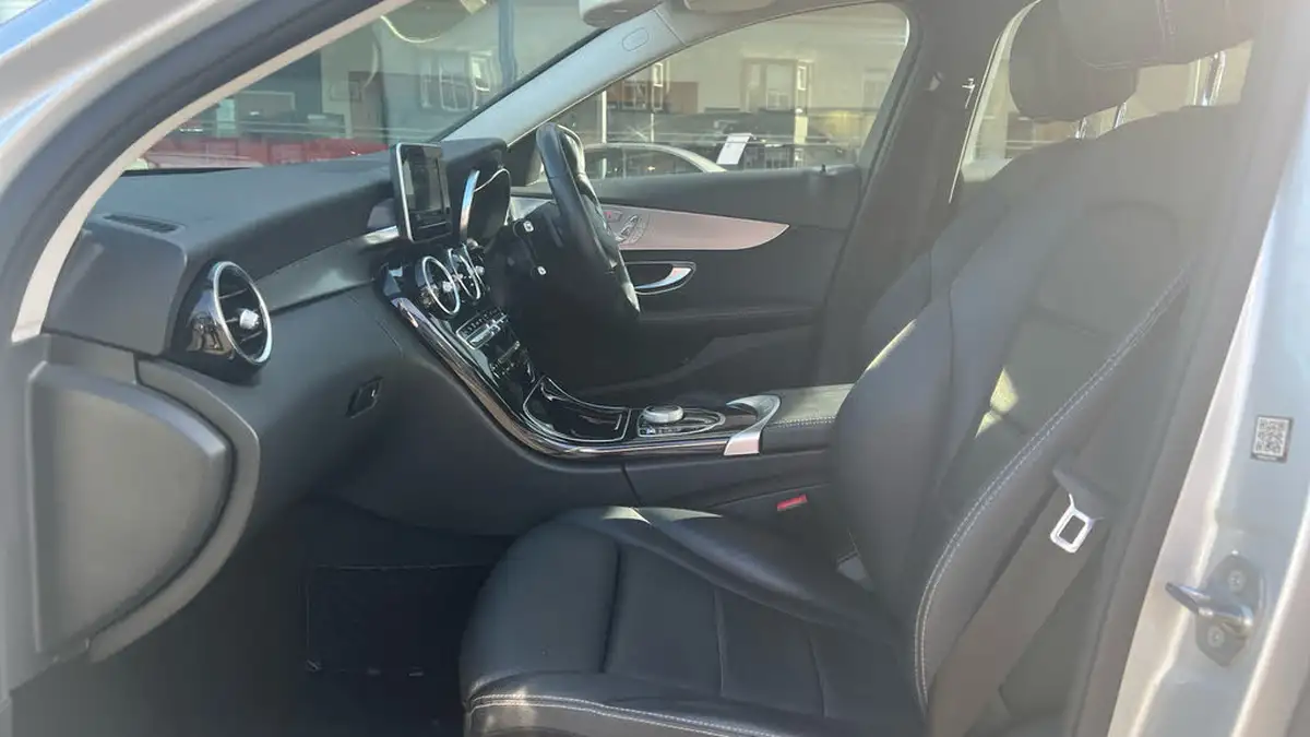 2017-mercedes-benz-c-class-20-c350e-sport-211ps-premiumss-saloon-4d-7g-tronic-big-2
