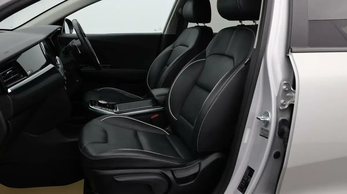 2021-kia-e-niro-ev-4-big-13