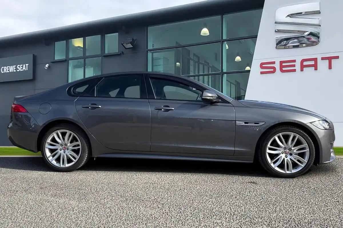 2018-jaguar-xf-20td-r-sport-180ps-saloon-4d-1999cc-auto-big-2