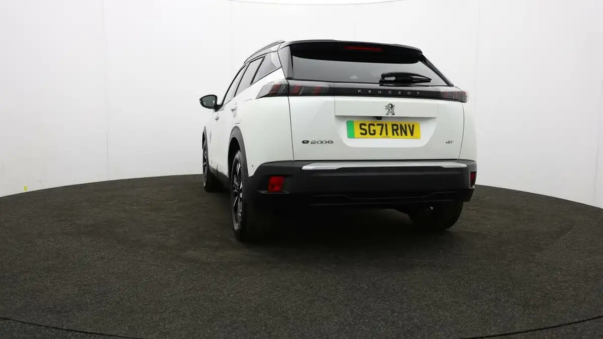 2021-peugeot-2008-suv-e-gt-big-24