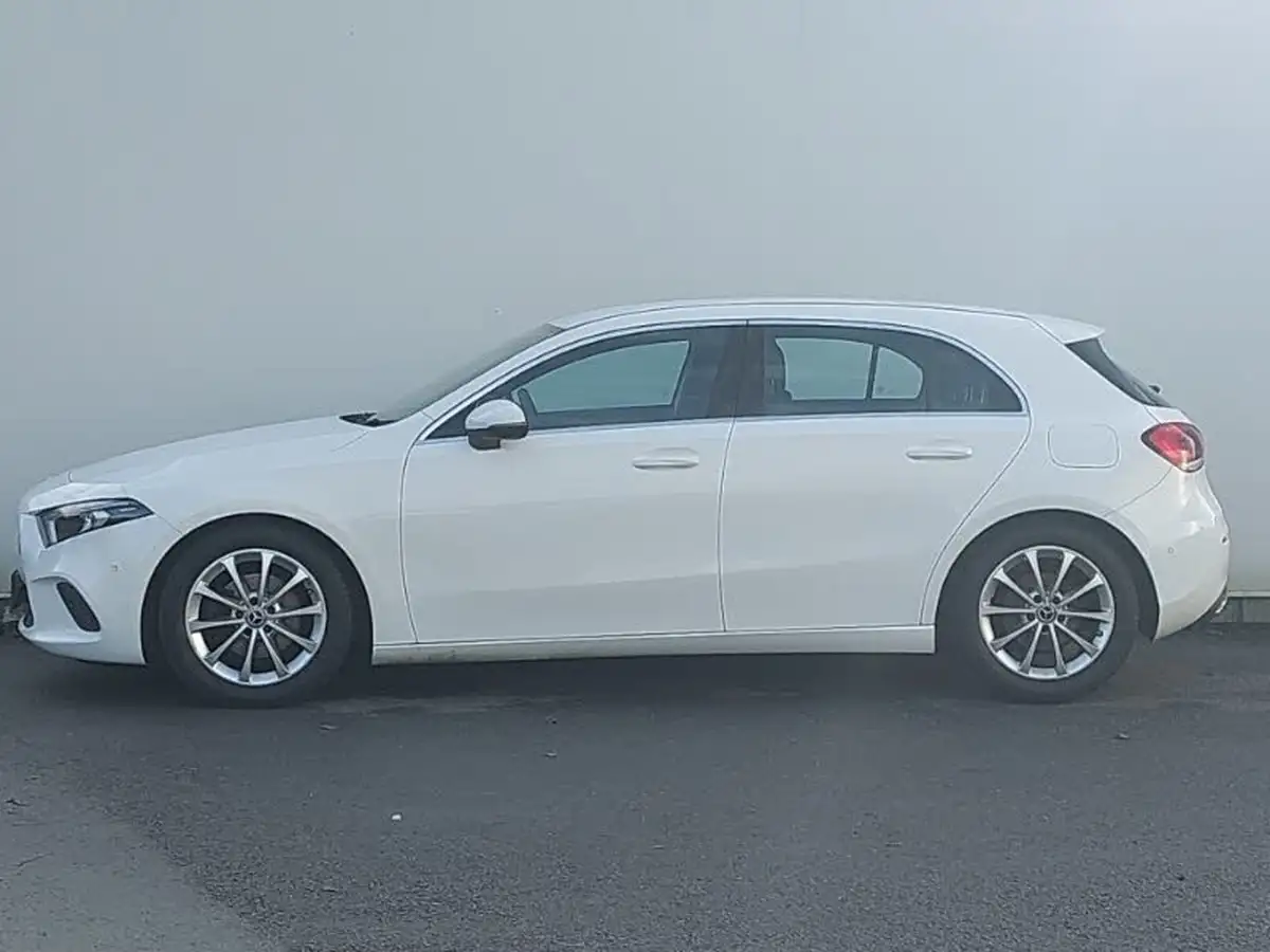 2019-mercedes-benz-a-class-15d-a180d-sport-executive-hatchback-5d-7g-dct-big-3