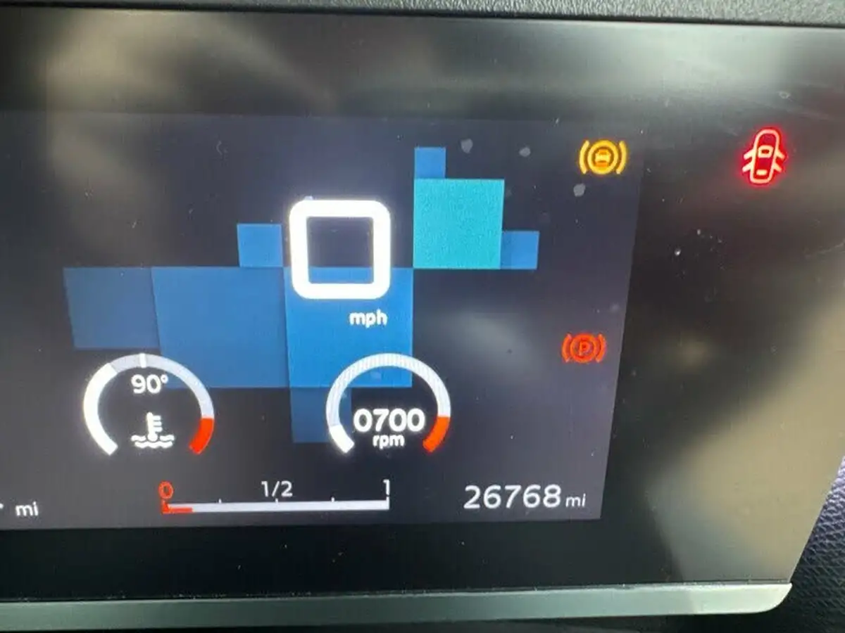 2022-citroen-c4-12-puretech-shine-130ps-big-29