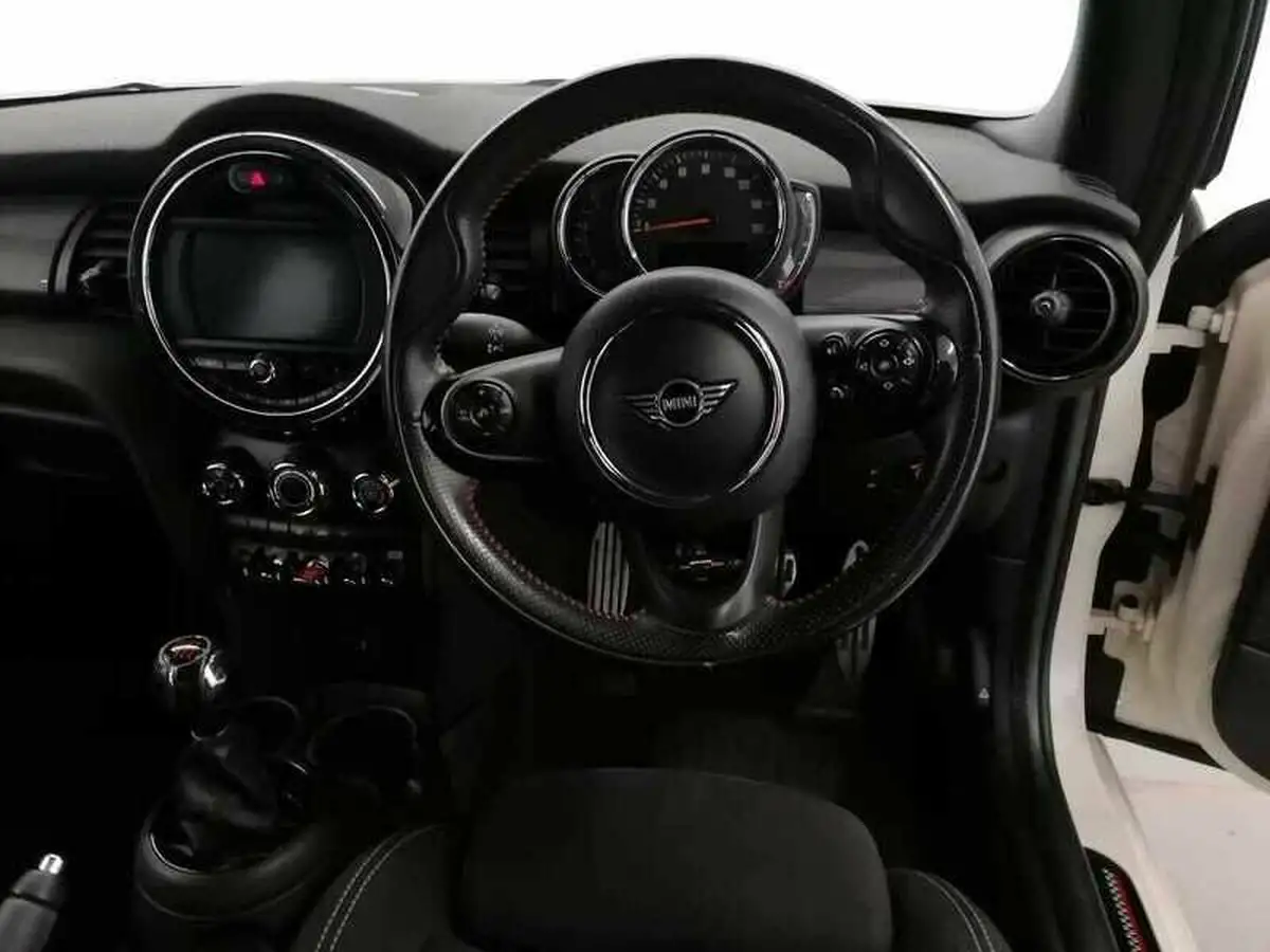2020-mini-cooper-15-cooper-sport-hatchback-3d-big-13