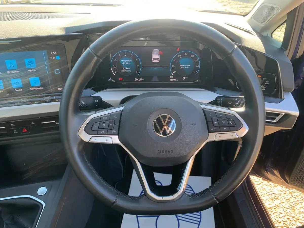 2020-volkswagen-golf-15-tsi-life-150ps-hatchback-big-13