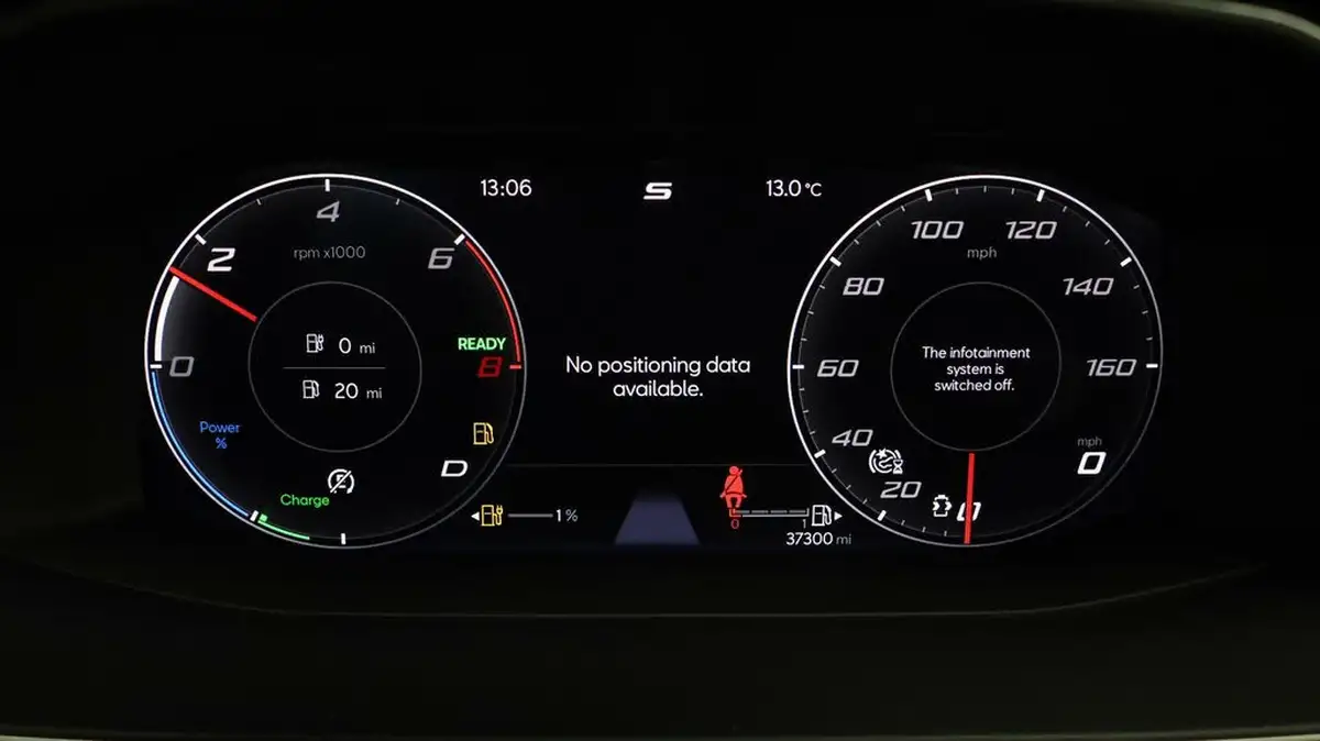 2020-seat-leon-14-e-hybrid-fr-hatchback-big-9