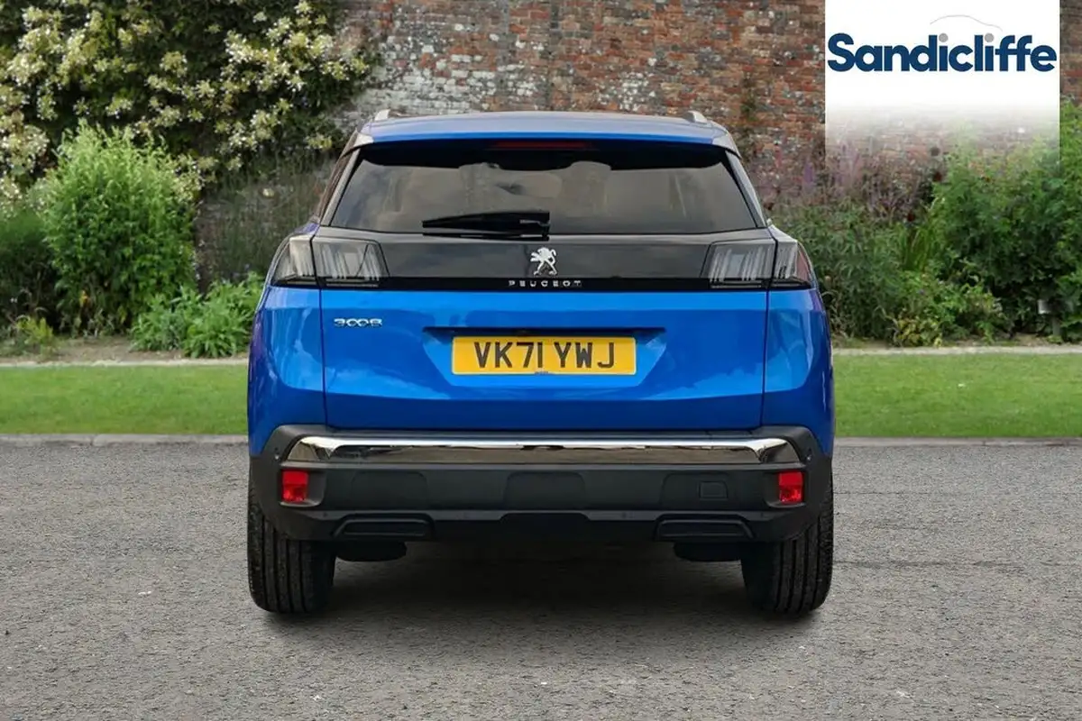 2021-peugeot-3008-suv-12-puretech-allure-premium-eat8-big-4