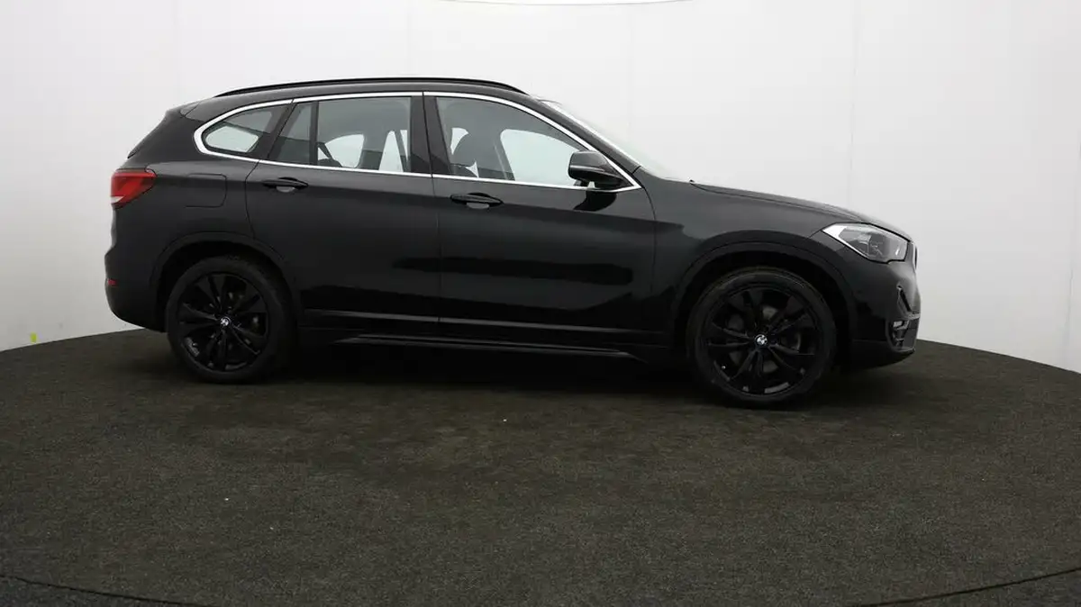 2021-bmw-x1-15-xdrive-25e-phev-sport-big-32