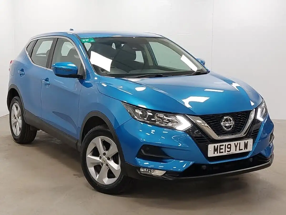 2019-nissan-qashqai-13-dig-t-acenta-premium-140ps-big-0
