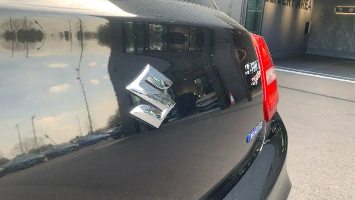 2021-suzuki-swift-14-boosterjet-sport-big-25
