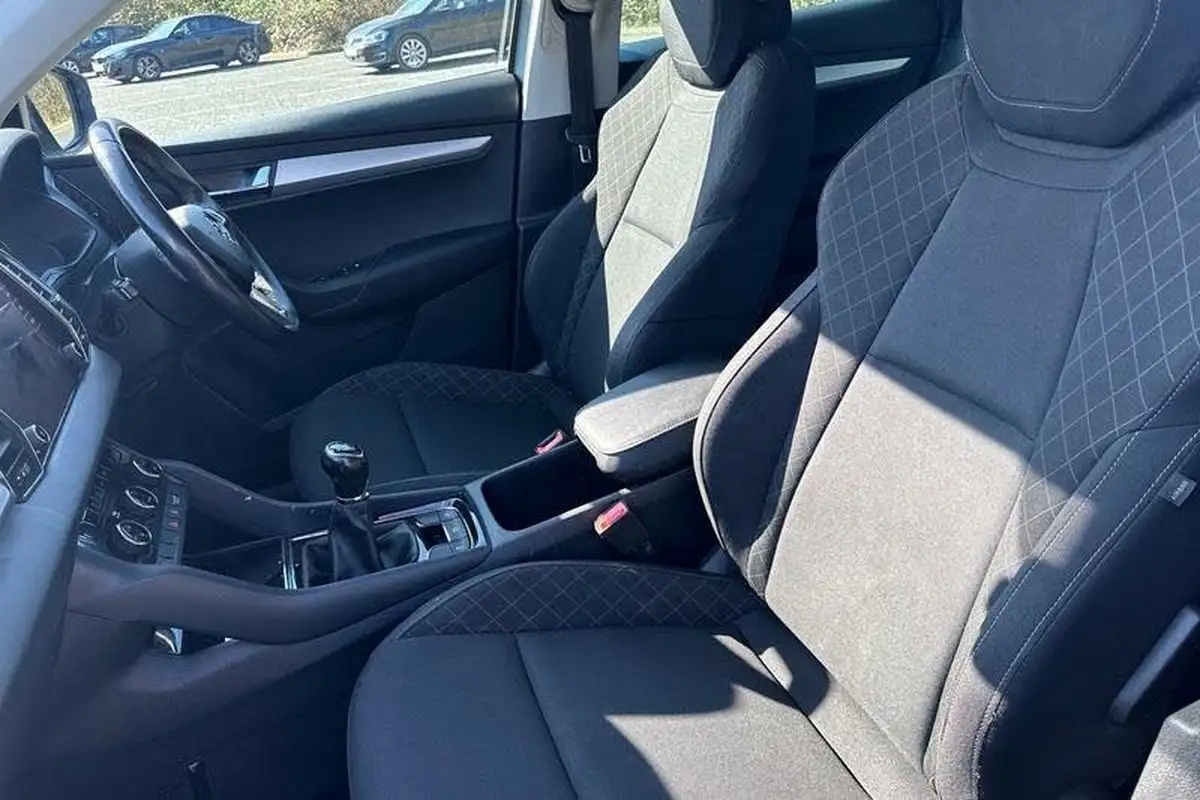 2019-skoda-karoq-10-tsi-se-big-18