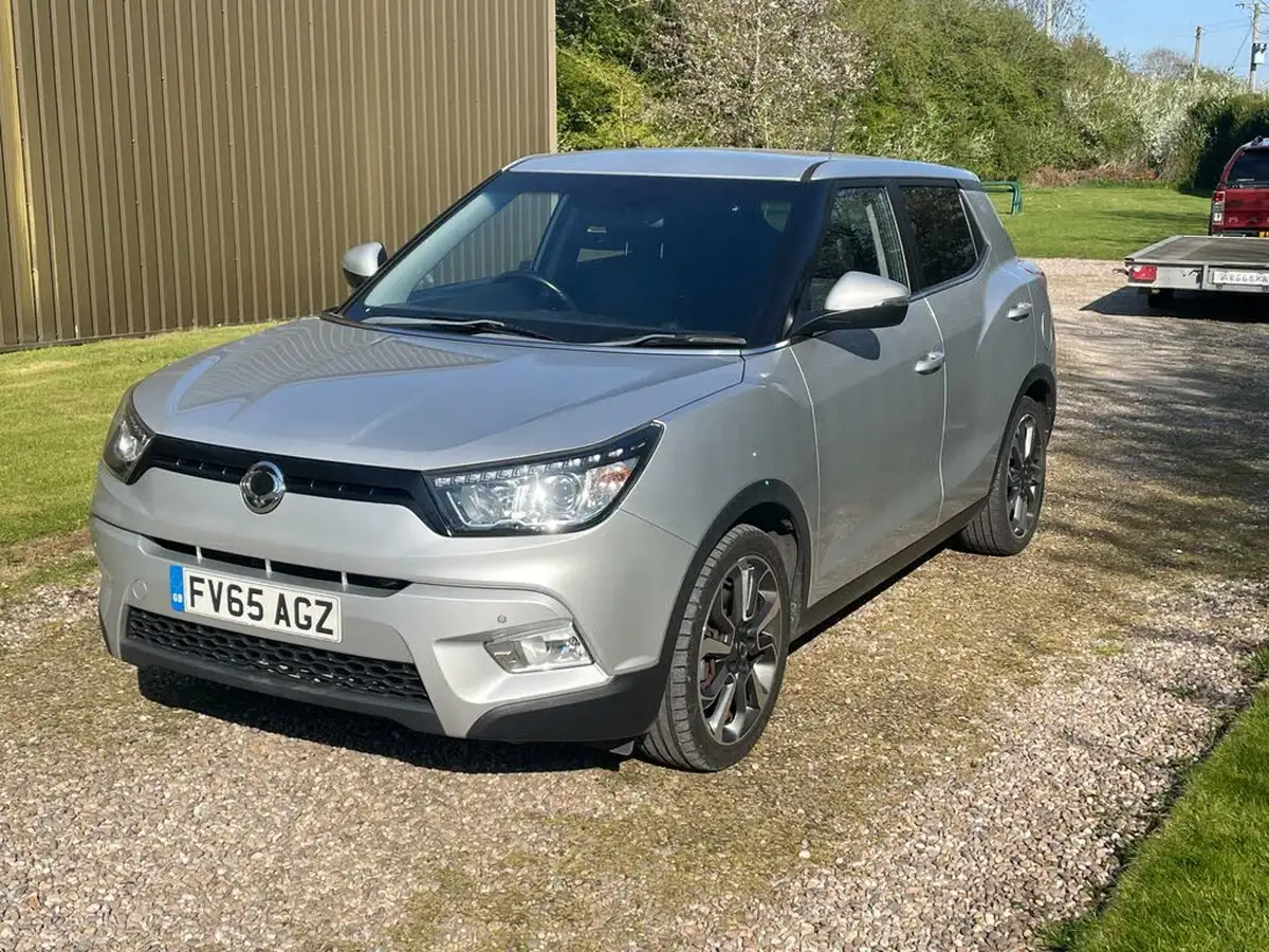 2015-kgm-ssangyong-tivoli-16td-elx-4x4-big-0