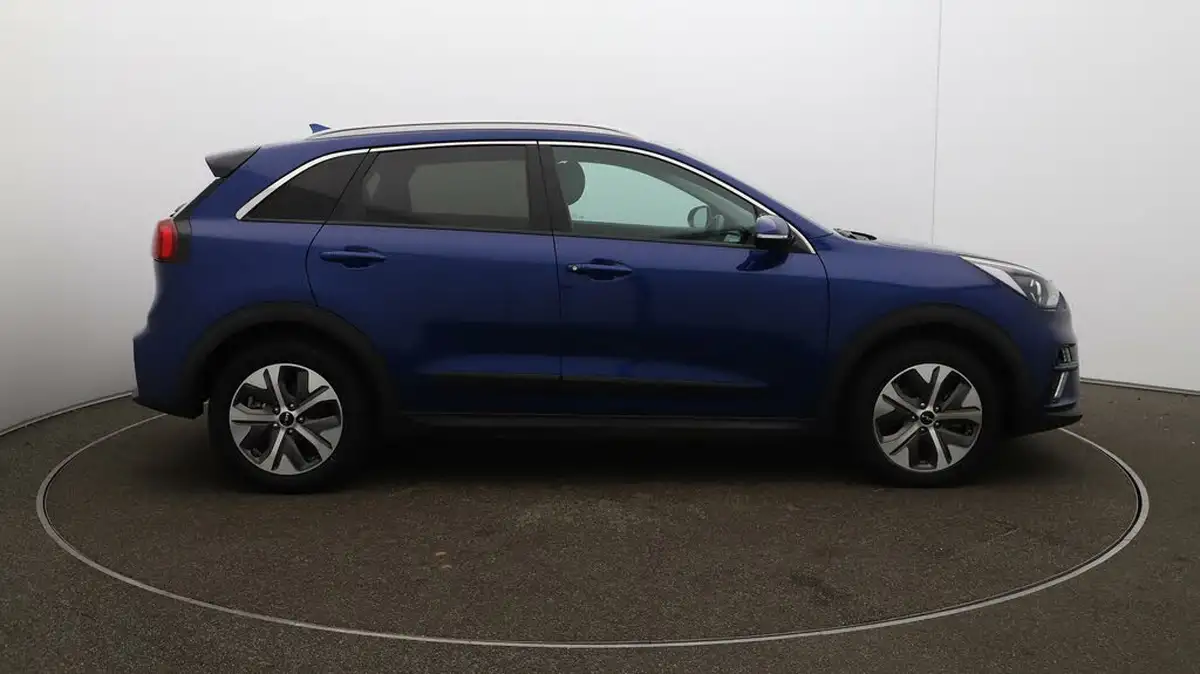 2022-kia-e-niro-ev-2-64-big-40