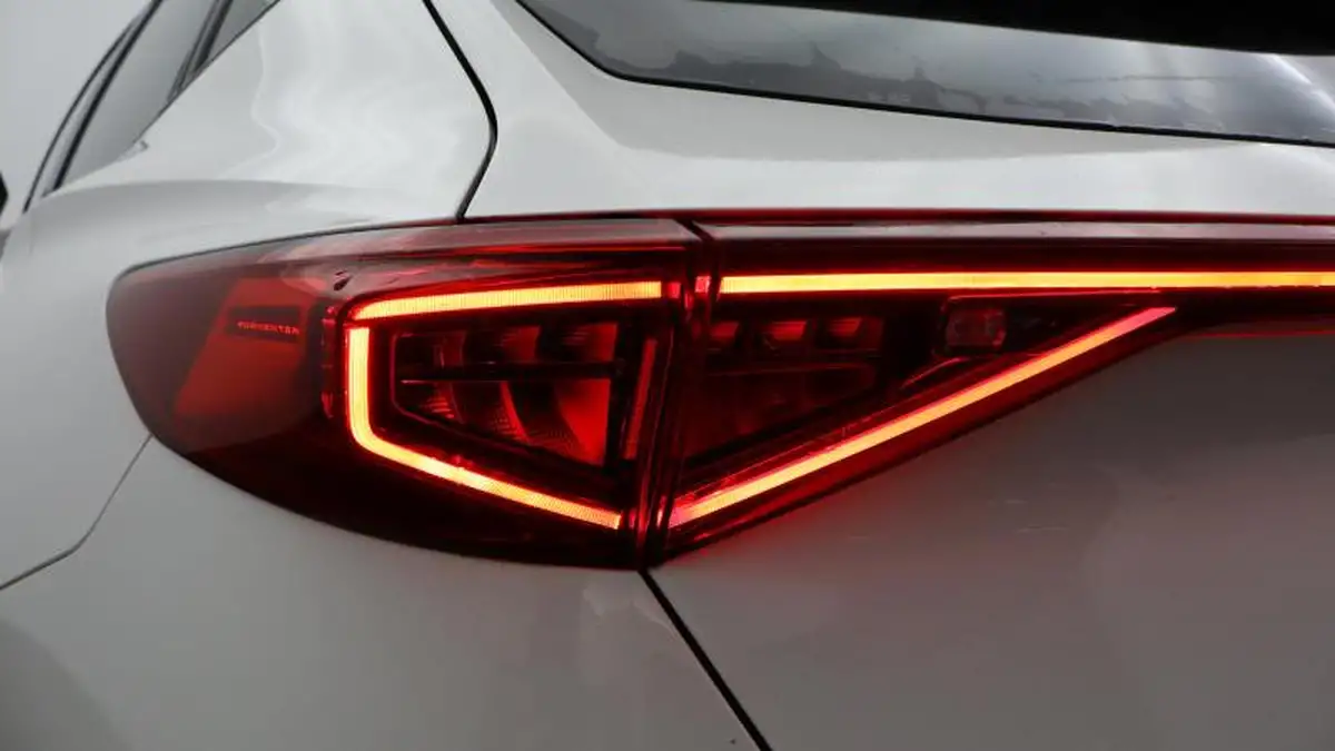 2021-cupra-formentor-20-tsi-vz2-big-7