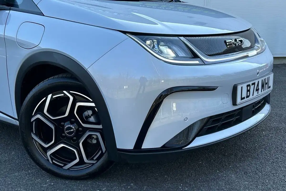 2024-byd-dolphin-e-comfort-big-21