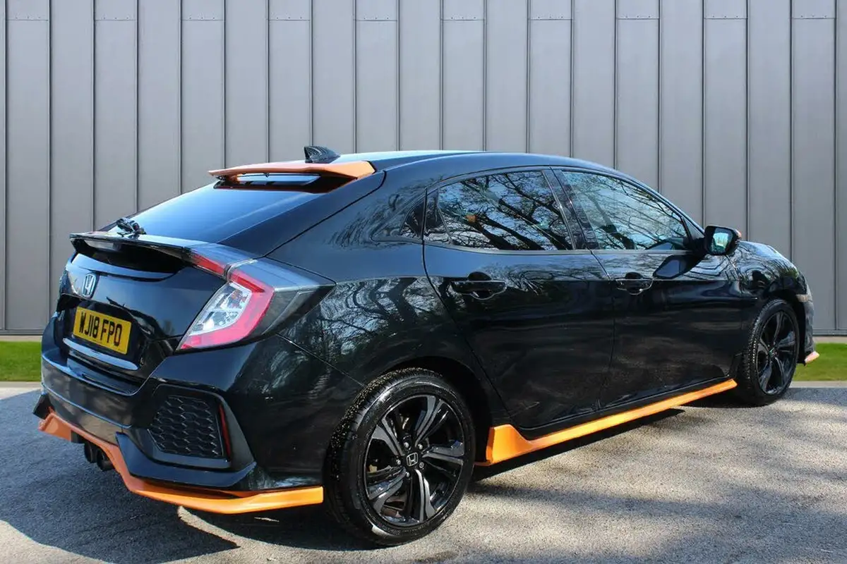 2018-honda-civic-15-vtec-turbo-sport-ss-big-7