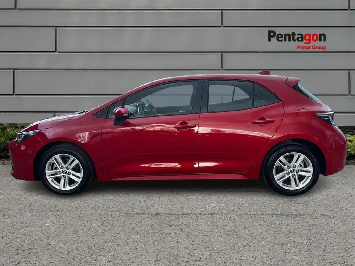 2022-toyota-corolla-18-vvt-i-icon-120bhp-trk-hatchback-5d-big-11