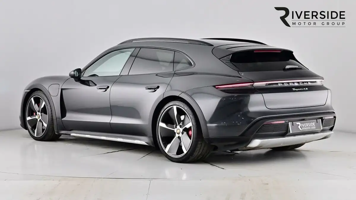 2022-porsche-taycan-e-4s-cross-turismo-big-1