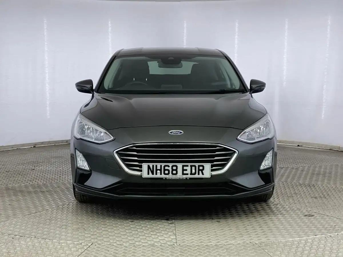 2019-ford-focus-10t-titanium-ss-hatchback-big-1