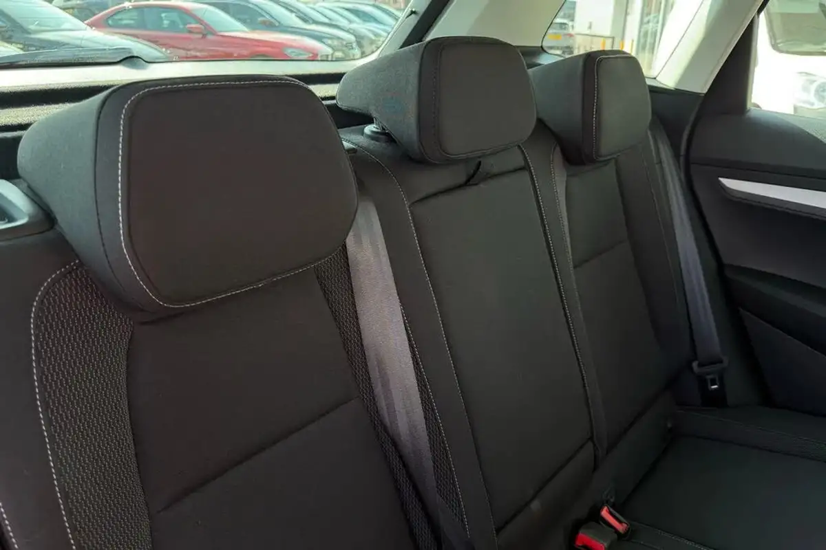 2022-skoda-karoq-15-tsi-se-drive-big-42