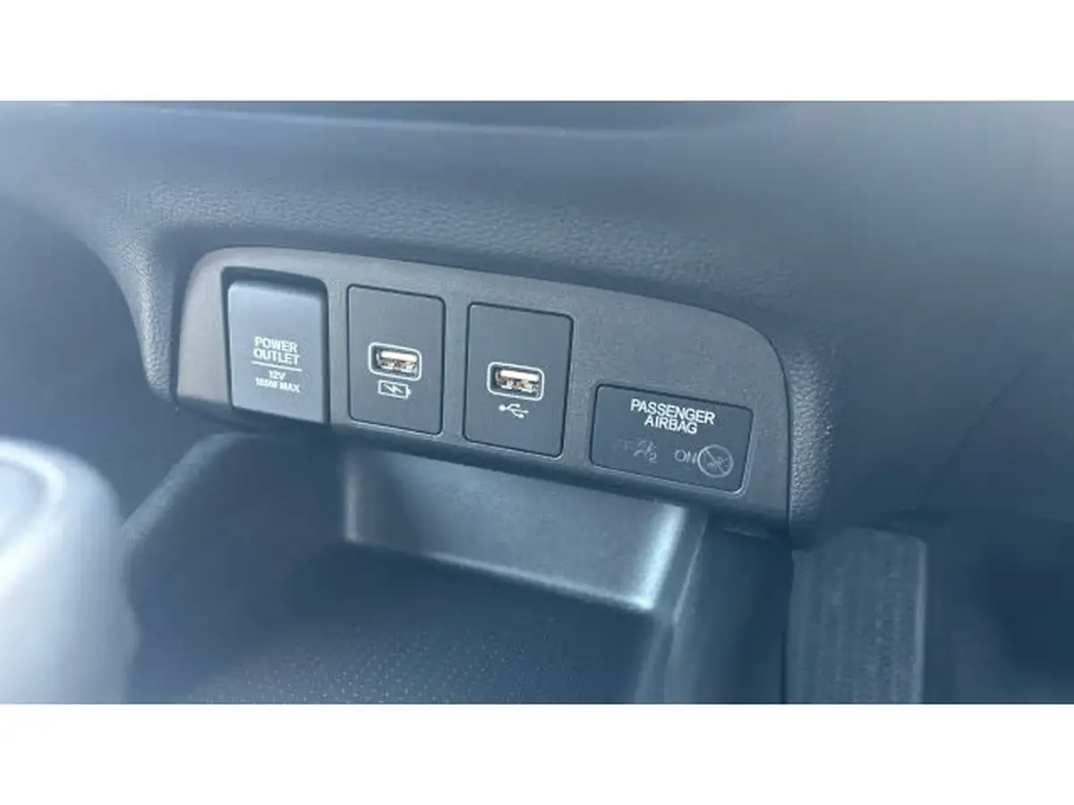 2023-honda-jazz-15-i-mmd-advance-big-32