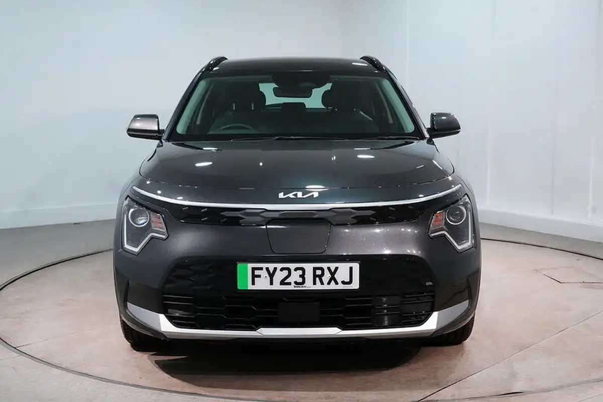 2023-kia-niro-ev-e-2-big-2