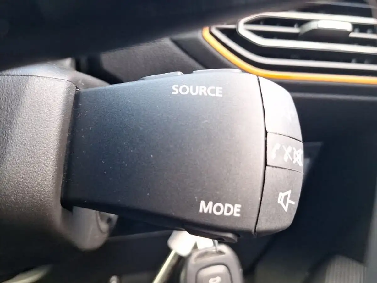 2021-dacia-sandero-stepway-10-tce-essential-90bhp-big-16