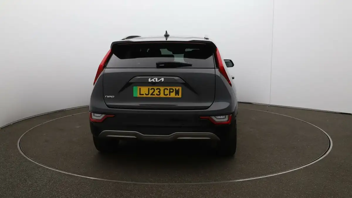 2022-kia-e-niro-ev-3-big-49