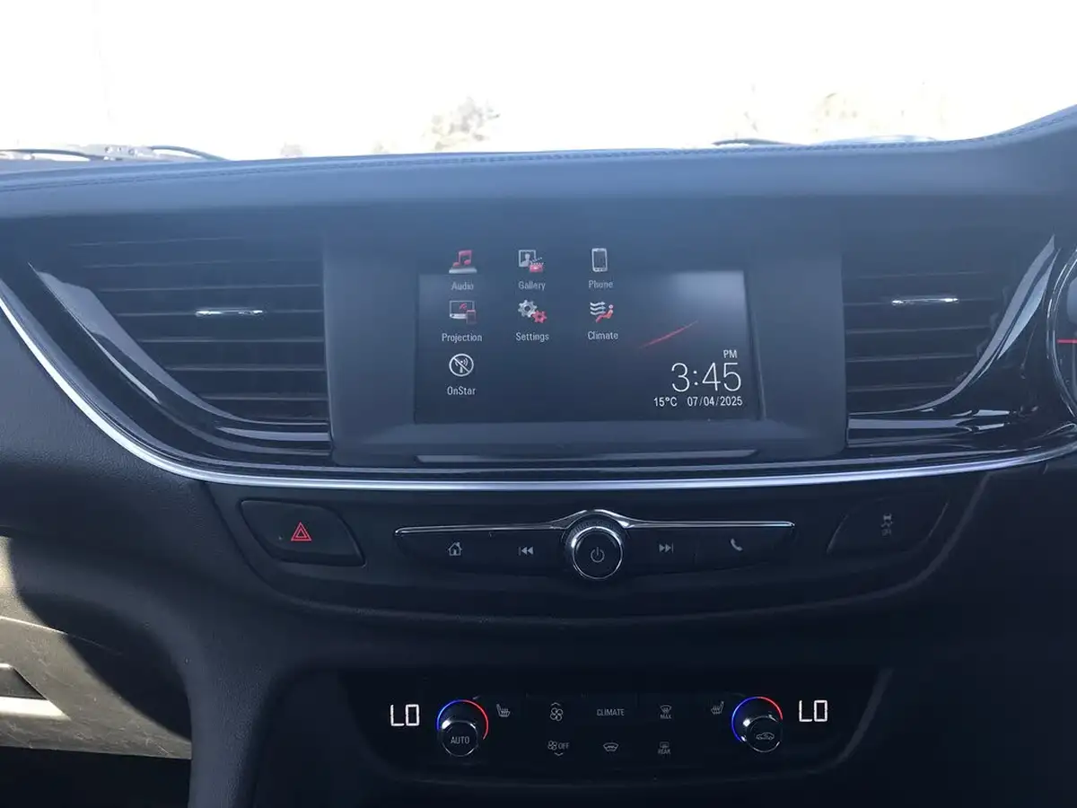 2018-vauxhall-insignia-grand-sport-15-turbo-sri-big-15