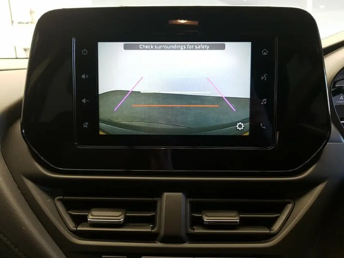 2022-suzuki-s-cross-14-boosterjet-motion-big-11