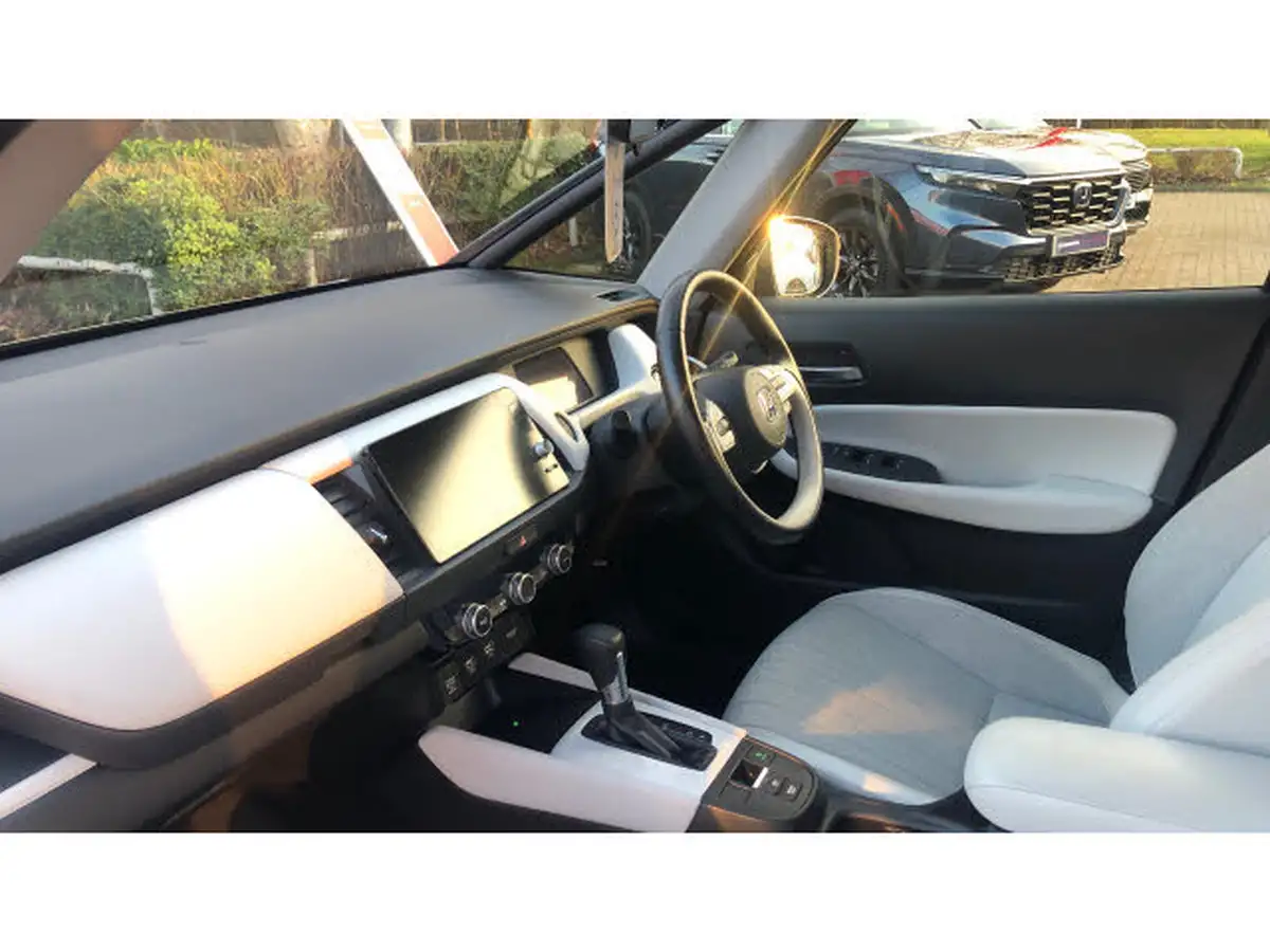 2022-honda-jazz-15-i-mmd-ex-107ps-big-1
