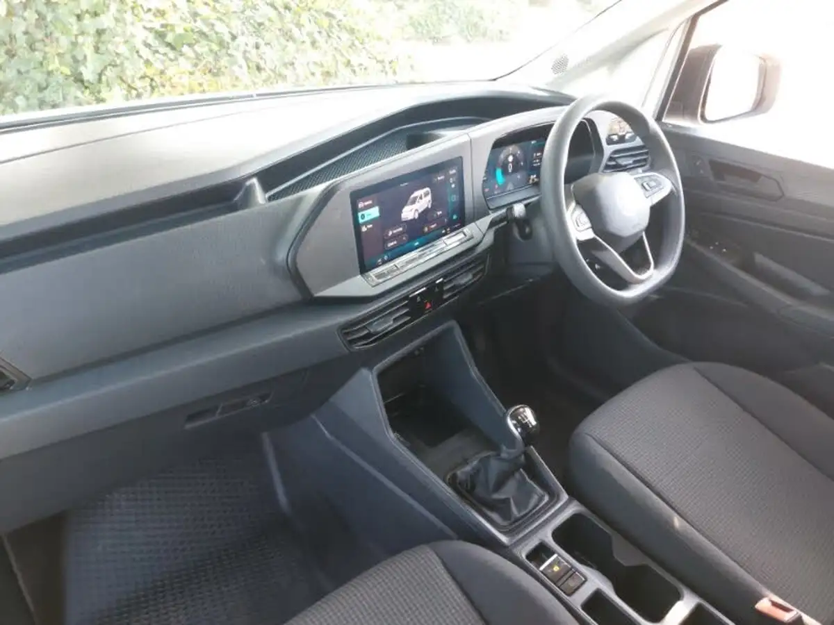 2024-volkswagen-caddy-20tdi-c20-cargo-commerce-big-2