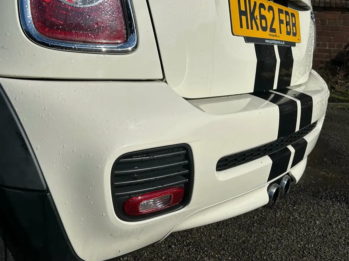 2012-mini-cooper-16-cooper-s-184bhp-sport-chili-hatchback-3d-big-18