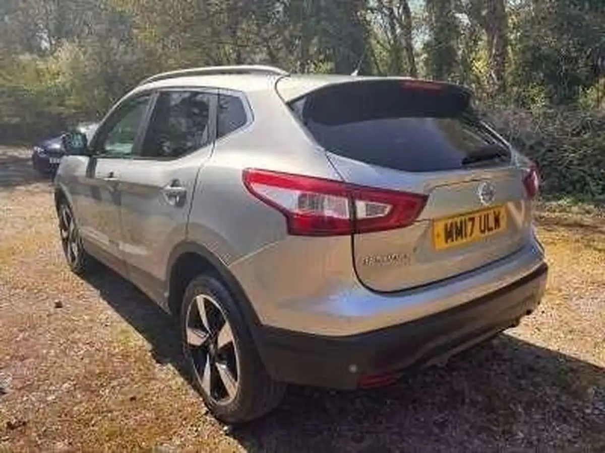 2017-nissan-qashqai-15dci-n-vision-18in-big-1