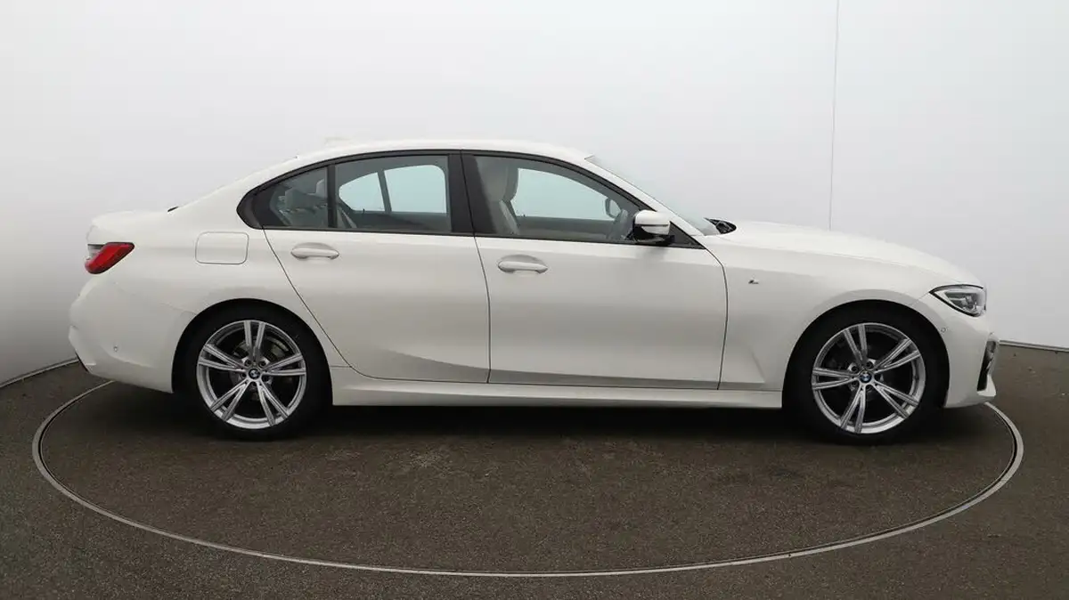 2020-bmw-3-series-20-318i-m-sport-saloon-4d-big-41