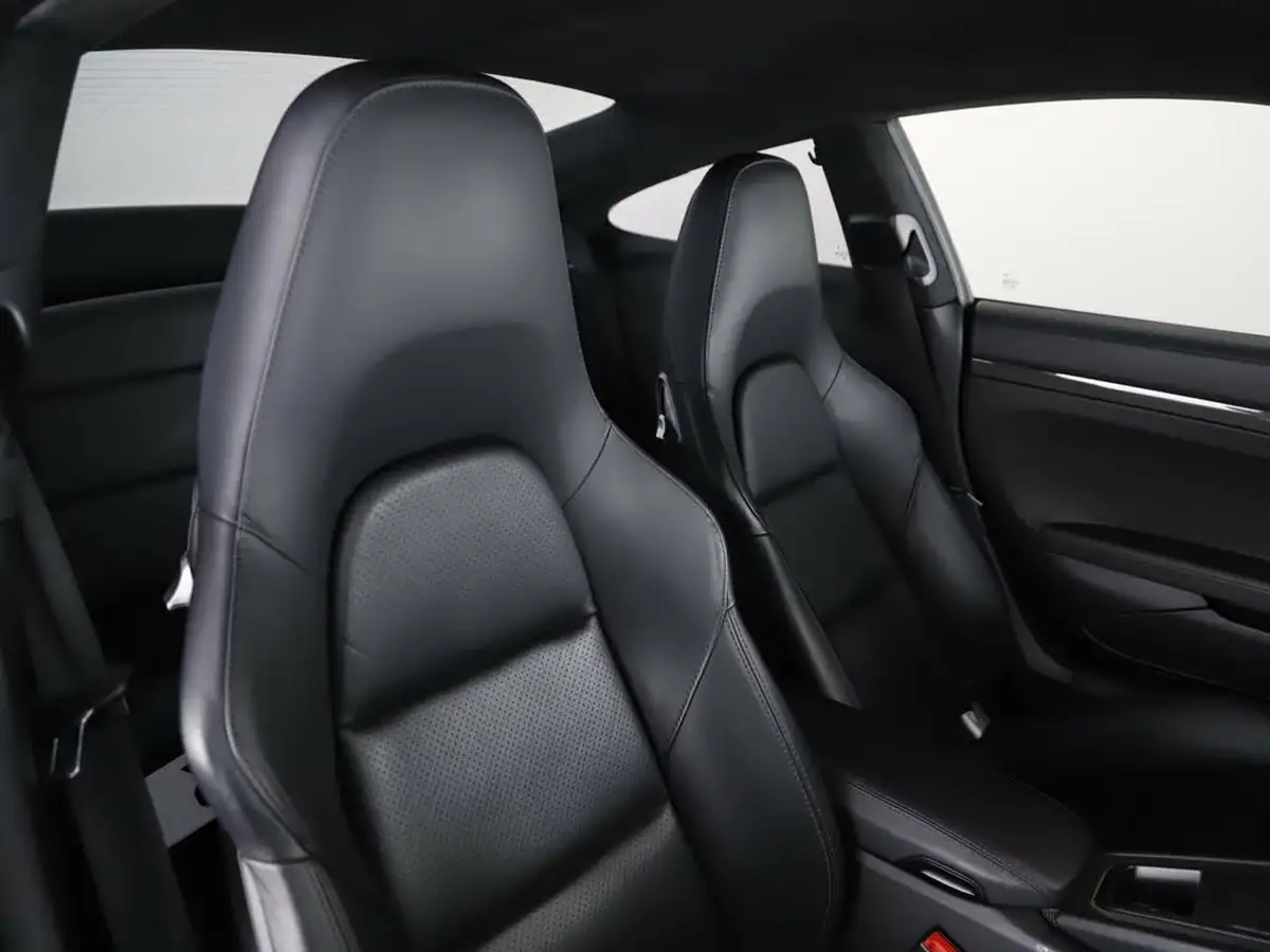 2016-porsche-911-38-turbo-s-coupe-big-8
